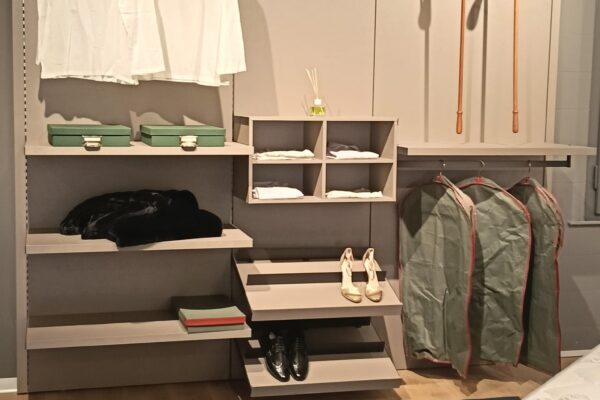 Like arredamenti - showroom